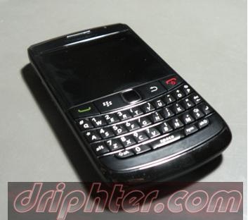 BlackBerry Bold 9780 Running OS 6