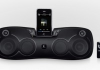 Logitech S715i Rechargeable iPod iPhone Speaker with iphone