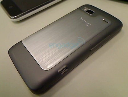 T-Mobile G2 HTC Vision Get Pictured back