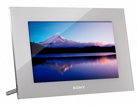 Sony S-Frame DPF-XR100 Digital Frames supports AVCHD Playback