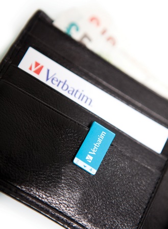 Verbatim Clip-it USB Flash Drive wallet