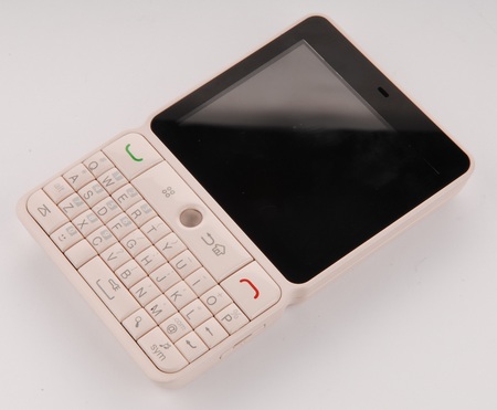 Huawei U8300 QWERTY Android Smartphone 3