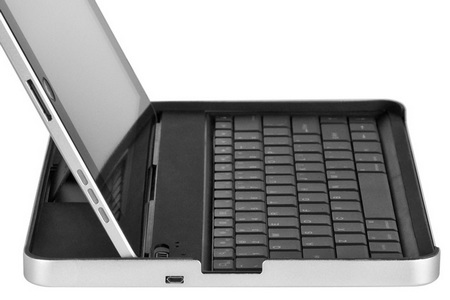 ZAGGmate iPad Case with Keyboard side