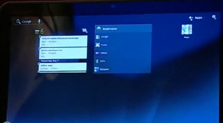 Motorola Android Tablet in Video running Honeycomb homescreen