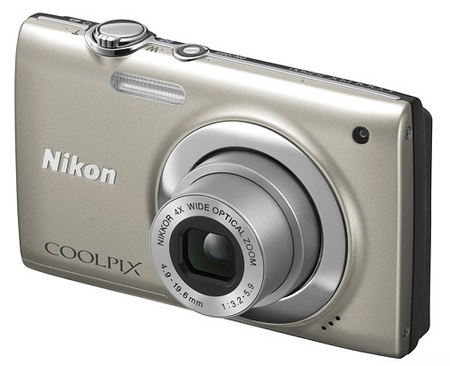 Nikon CoolPix S2500 digital camera