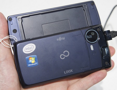 NTT DoCoMo Fujitsu LOOX F-07C Windows 7 Handset live back