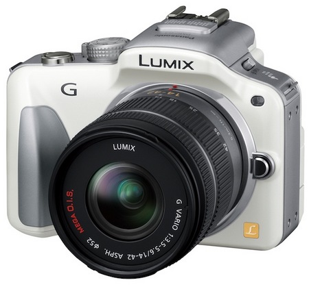 Panasonic LUMIX DMC-G3 Micro Four Thirds Camera angle