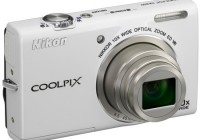 Nikon CoolPix S6200 Compact 10x Zoom Camera white