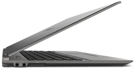 Toshiba Portege Z830 Ultrabook side