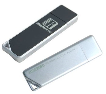 RunCore MoonDrive USB 3.0 Flash Drive