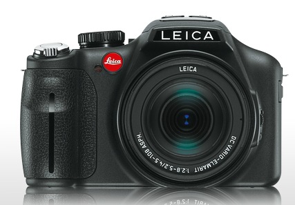 Leica V-LUX 3 is a rebranded Panasonic Lumix FZ150 front