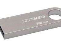 Kingston DataTraveler SE9 Ultra Thin USB Flash Drive with Metal Case