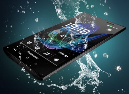 Panasonic ELUGA Waterproof Smartphone water 1