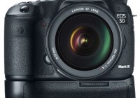 Canon BG-E11 Battery Grip with EOS 5D Mark III