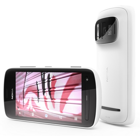 Nokia 808 PureView Smartphone with 41 Megapixel Camera 1