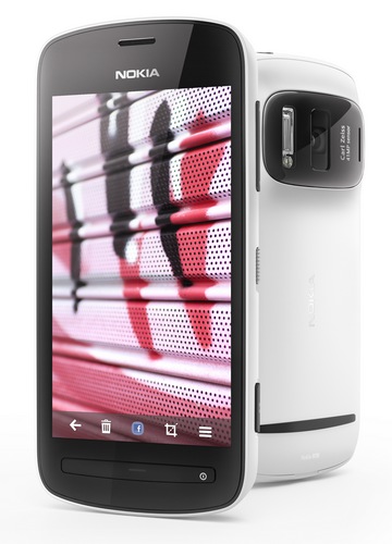 Nokia 808 PureView Smartphone with 41 Megapixel Camera