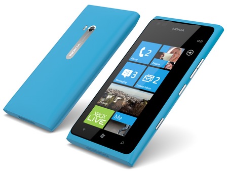 Nokia Lumia 900 Windows Phone cyan 1