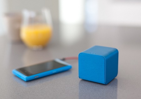 NuForce Cube combines Portable Speaker, Headphones Amplifier and USB DAC blue