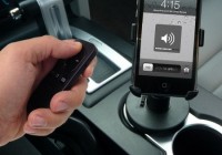 Satechi Bluetooth Multimedia Remote for iOS Device in car