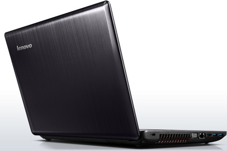 Lenovo IdeaPad Y580 Notebook with Ivy Bridge back