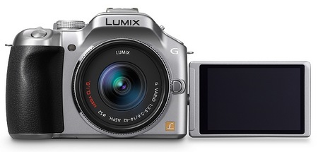 Panasonic LUMIX DMC-G5 Micro43 Mirrorless Camera silver swivel lcd