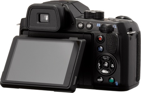 Pentax X-5 Digital Camera with 26x Long Zoom lcd