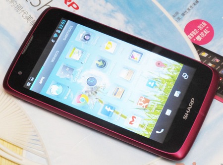 Sharp SH530U Android Smartphone gets a 5-inch Display hands-on pink