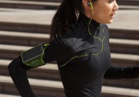 Bose SIE2i sport Headphones green in use