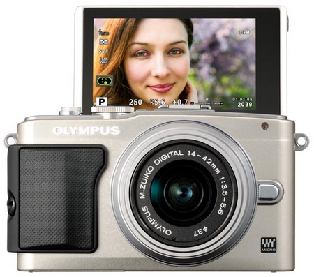 Olympus PEN Lite E-PL5 Micro Four Thirds Camera swivel display