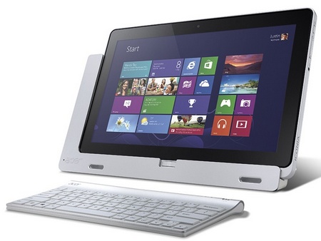 Acer Iconia W700 Windows 8 Tablet PCs with cradle keyboard