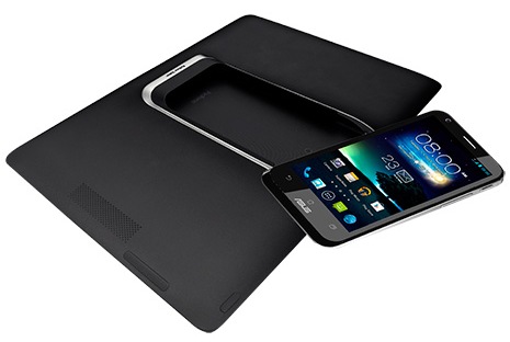 Asus PadFone 2 Smartphone-Tablet Combo separate