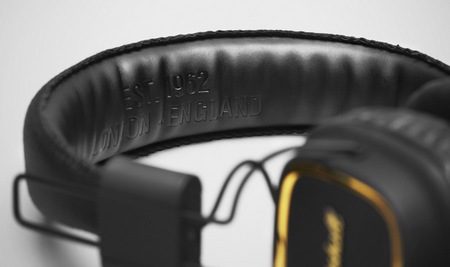 Marshall Major 50 FX Headphones Celebrates its 50th Anniversary headband inscription