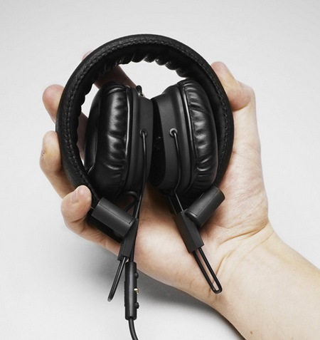 Marshall Major 50 FX Headphones Celebrates its 50th Anniversary on hand folded