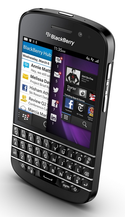 BlackBerry Q10 gets QWERTY Keyboard and 3.1-inch Super AMOLED black angle