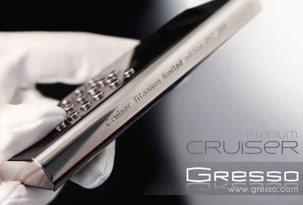 Gresso Crusier Titanium Luxury Phone side