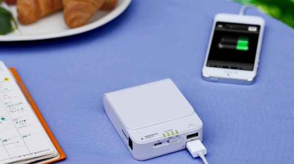 Buffalo Voltissimo Portable Battery charges iPhone in 15 Minutes in use