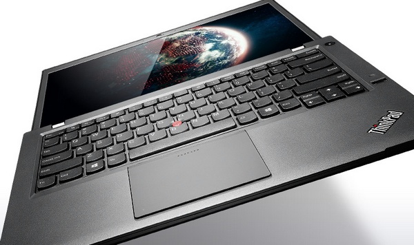 Lenovo ThinkPad T431s Ultrabook with a Streamlined Design open