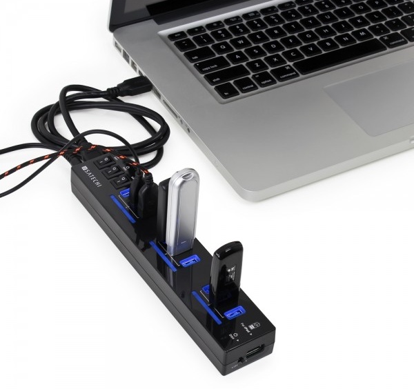 Satechi launches 10-Port USB 3.0 Hub with an iPad Charging Port in use