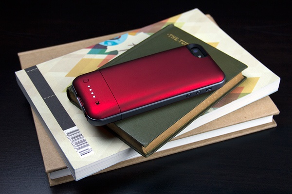 mophie juice pack air battery case for iPhone 5 back red