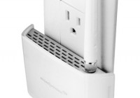 Amped Wireless REC10 Compact WiFi Range Extender angle
