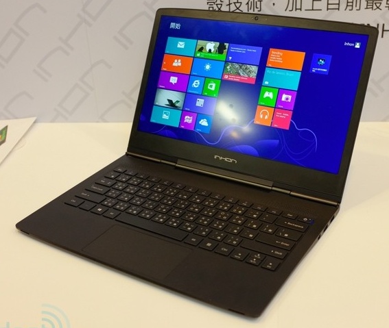 Inhon Blade 13 Carbon is the World's Thinnest and Lightest Notebook