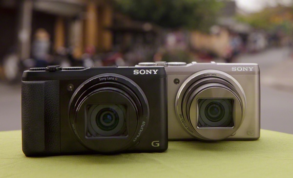 Sony Cyber-shot HX50V is the World's Smallest and Lightest 30x Zoom Camera colors