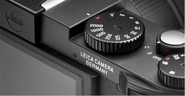 Leica X Vario APS-C Compact Camera control